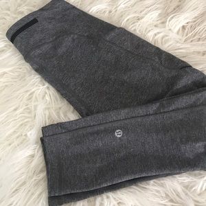 Lululemon grey leggings with side pockets